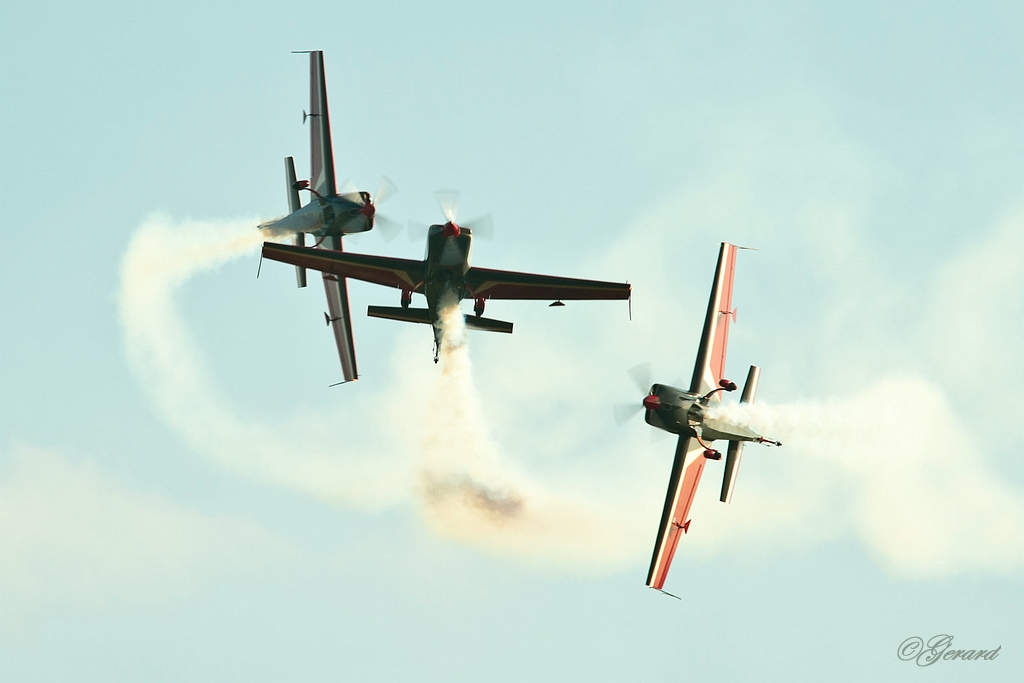 20120916_1050.JPG - Royal Jordanian Falcons Extra 300L.