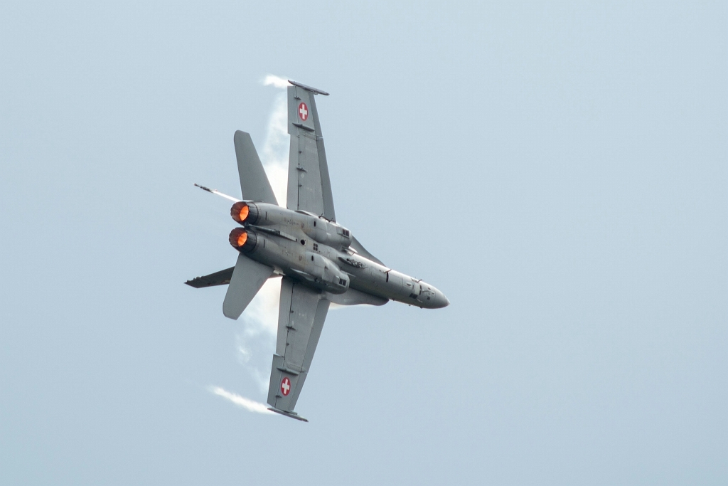 20150920_0459.JPG - Boeing F/A-18C Hornet Solo Display uit Zwitserland.