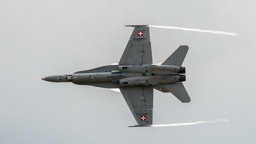 20150920_0503.JPG - Boeing F/A-18C Hornet Solo Display uit Zwitserland.
