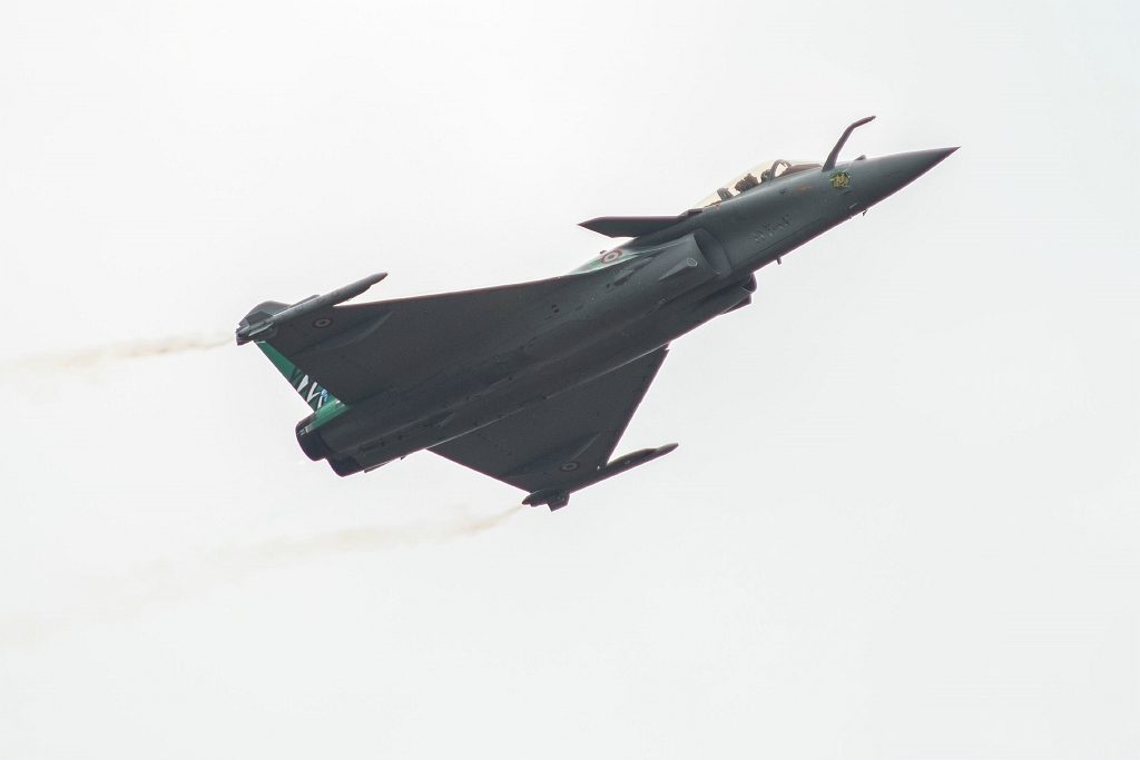 20150920_0925.JPG - Dassault Rafale Solo Display uit Frankrijk.