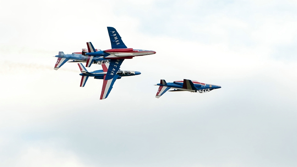 20150918_0205.JPG - Patrouille de France met Alphajet