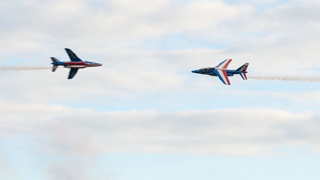 20150918_0218.JPG - Patrouille de France met Alphajet