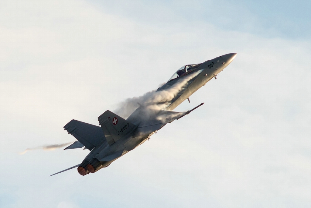 20150918_0485.JPG - Solo display van de F/A-18 Hornet uit Zwitserland