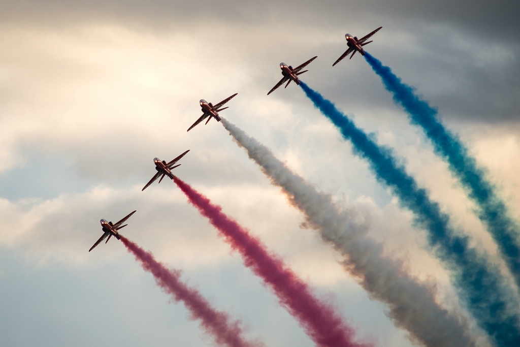 20150918_0649.JPG - Red Arrows met BAE Systems Hawk T1 van het Verenigd Koninkrijk.