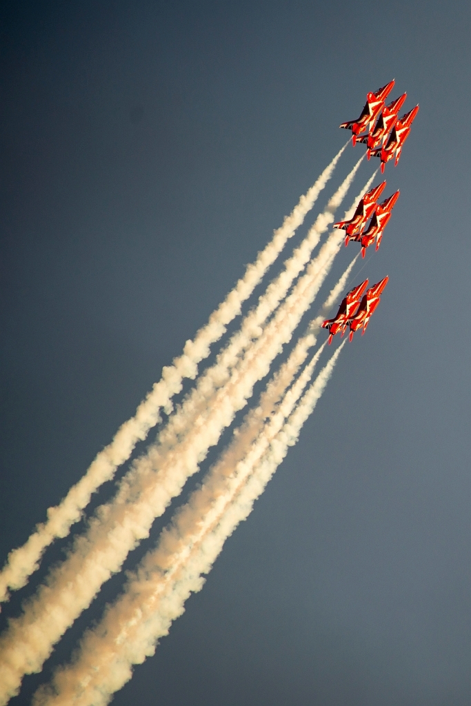 20150918_0676.JPG - Red Arrows met BAE Systems Hawk T1 van het Verenigd Koninkrijk.