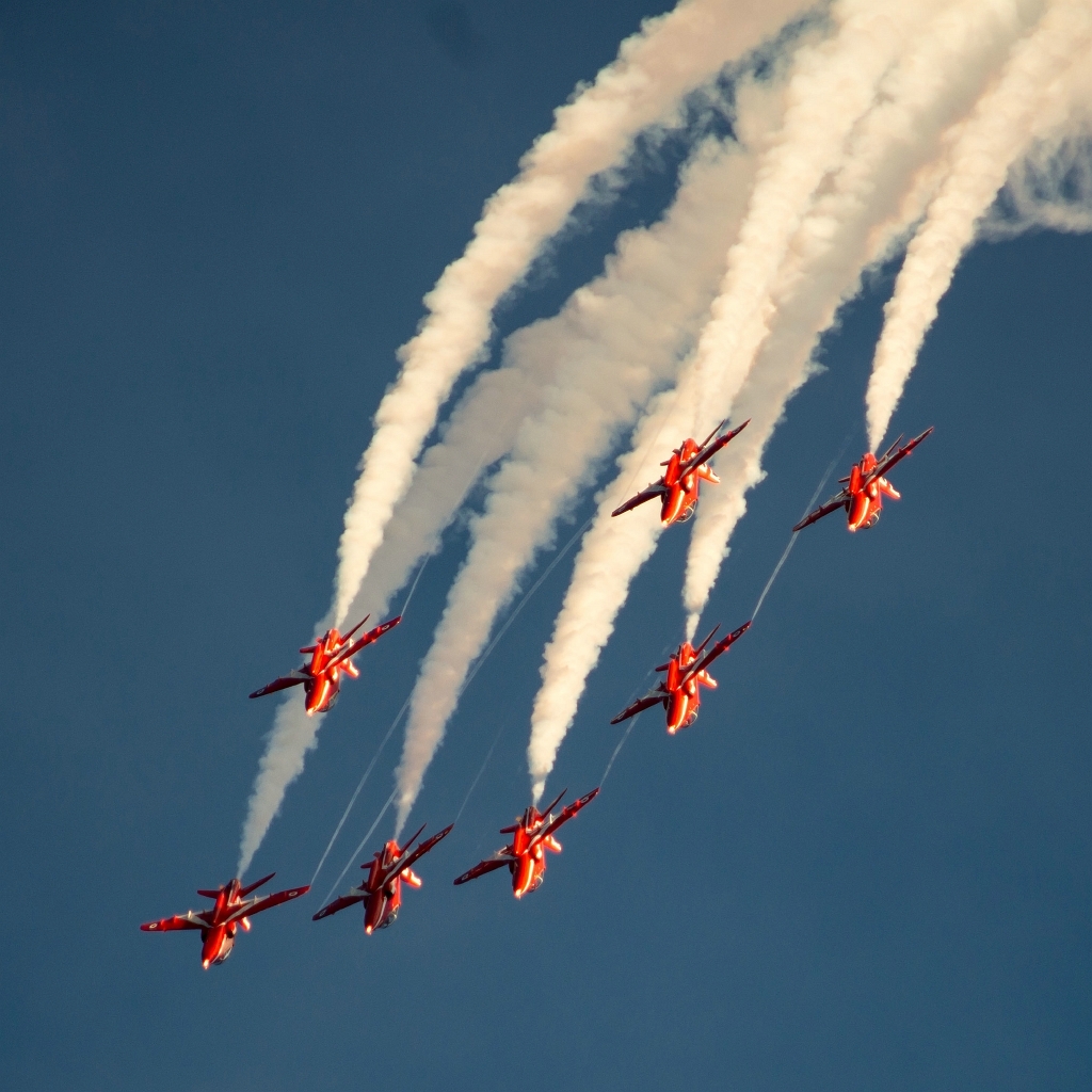 20150918_0686.JPG - Red Arrows met BAE Systems Hawk T1 van het Verenigd Koninkrijk.