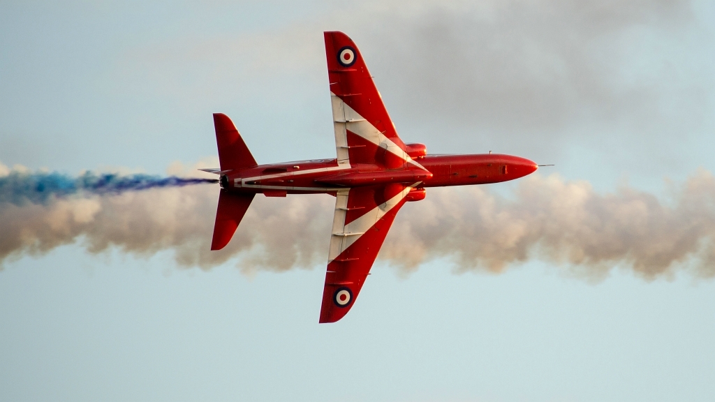 20150918_0697.JPG - Red Arrows met BAE Systems Hawk T1 van het Verenigd Koninkrijk.