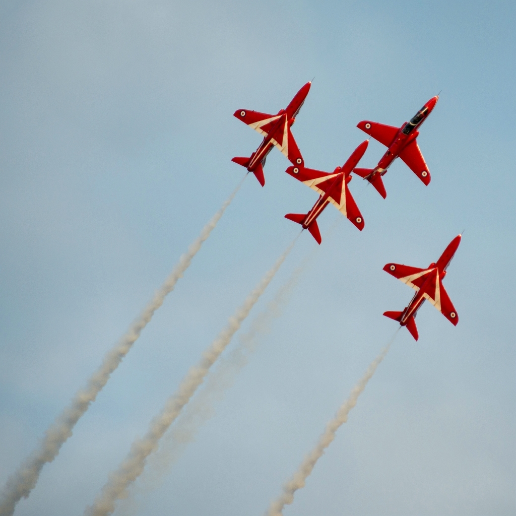 20150918_0720.JPG - Red Arrows met BAE Systems Hawk T1 van het Verenigd Koninkrijk.