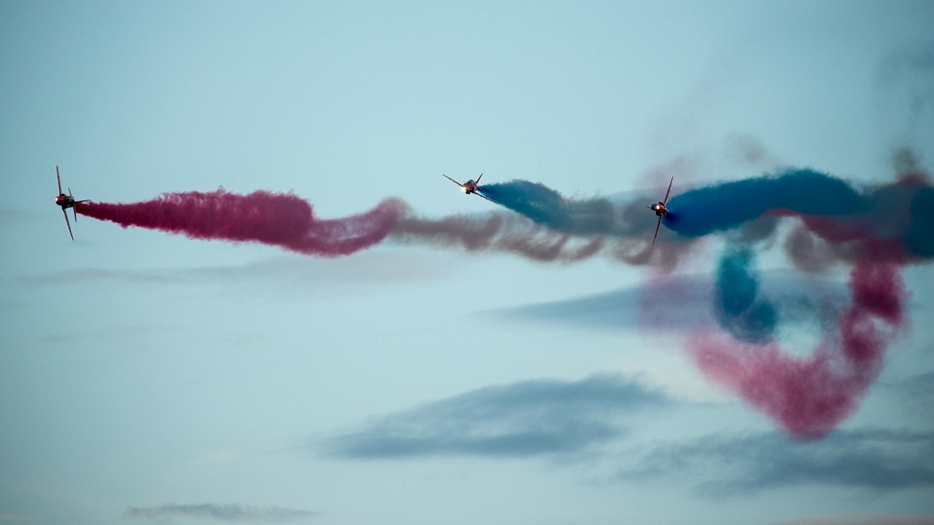 20150918_0768_1.JPG - Red Arrows met BAE Systems Hawk T1 van het Verenigd Koninkrijk.