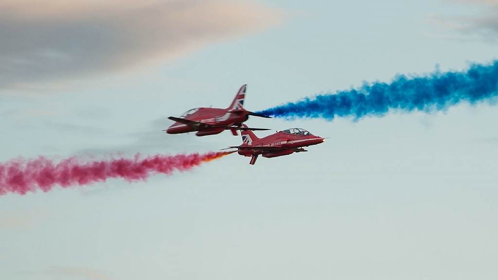 20150918_0773.JPG - Red Arrows met BAE Systems Hawk T1 van het Verenigd Koninkrijk.