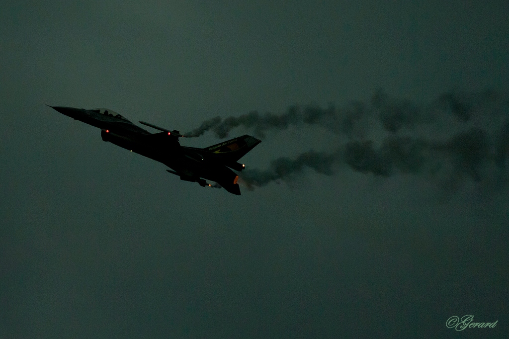20120914_0570.JPG - BAF F-16 solo display.